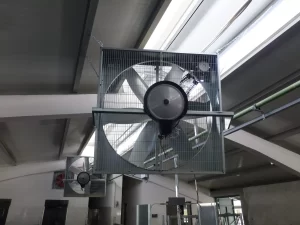 EOR fan with water atomizer for improved humidity control