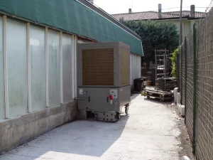 Raffrescatore evaporativo portatile con elevata portata d’aria