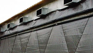Oscuratore universale per prese d’aria per applicazioni agricole