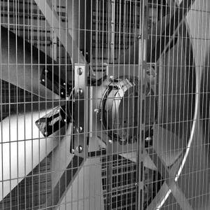 Sistema di ventilazione con estrattore d'aria a trazione diretta - magneti permanenti